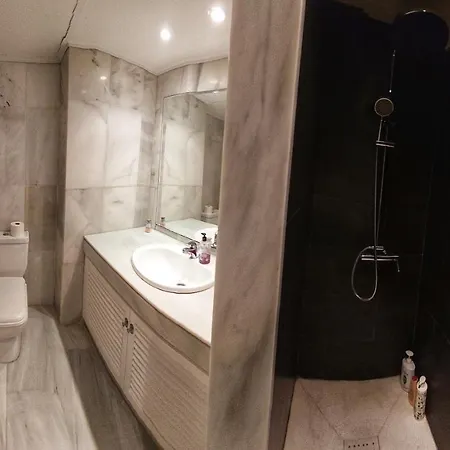 Triple Moraleja Costa Del Sol Homestay *